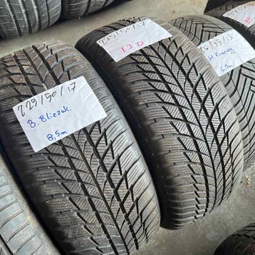 2 x Bridgestone Blizzak 225-50-17 Winterbanden 8,5mm, Gebruikt, 17 inch, Band(en), Personenwagen
