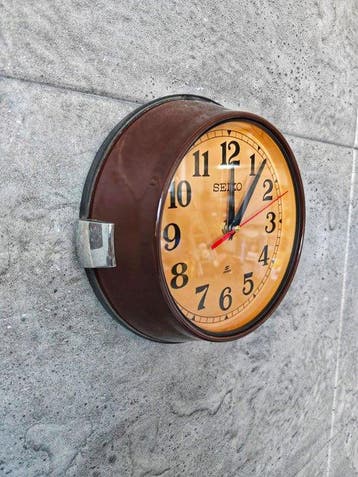 Wandklok - Seikosha CO. LTD Seiko - Staal, Bakeliet,, Antiek en Kunst