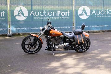 Veiling: Motor Harley-Davidson BREAKOUT SOFTAIL Benzine 2014, Motoren, Chopper