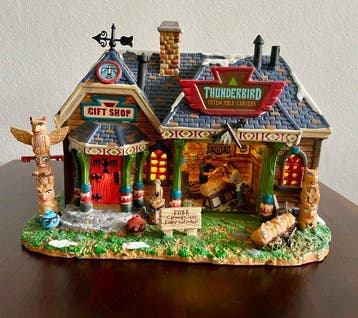 Lemax - Tafellamp - Village Collection  Thunderbird Totem, Nieuw