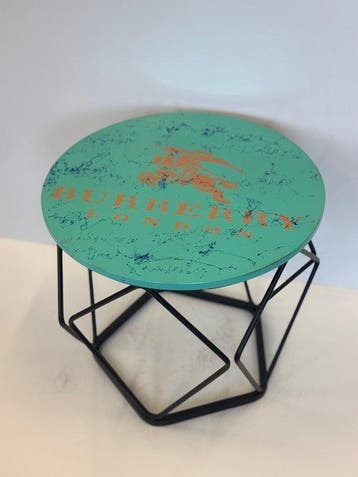 Rob VanMore - Tea-Time by Burberry Table - ø40cm