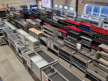 Grote voorraad gebruikte bedrijfswagen inrichting kasten, Ophalen of Verzenden, Gebruikt
