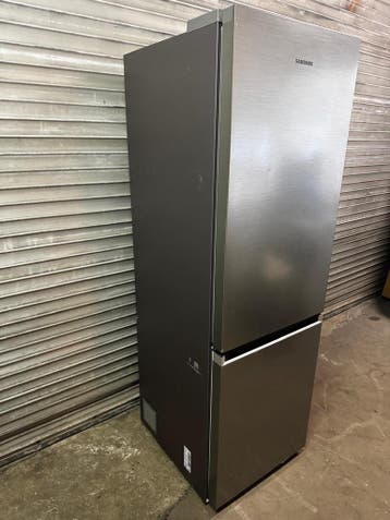 WEG=WEG: Samsung RB34C605CS9 Koelvriescombinatie Zilver, 200 liter of meer, Verzenden, Met aparte vriezer, 160 cm of meer