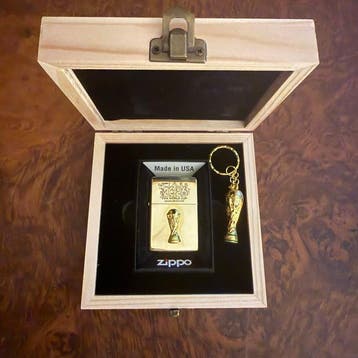 Zippo - FIFA World Cup 2026 - Aansteker - Verguld, Messing,, Nieuw