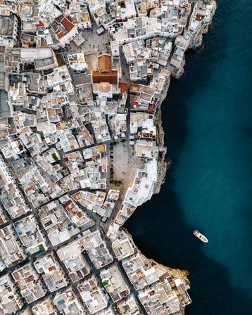 Sara Zanini - White City, Blue Abyss