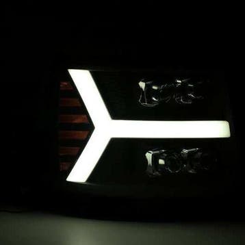 AlphaRex 07-13 Chevy 1500HD(NewBody) NOVA LED Proj Headlight, Ophalen of Verzenden, Nieuw