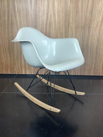 Herman Miller - Ray Eames, Charles Eames - Schommelstoel -, Antiek en Kunst, Antiek | Meubels | Stoelen en Banken