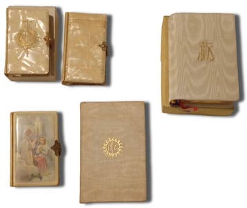 Verzameling van 5 oude missalen - devotieboeken voor de