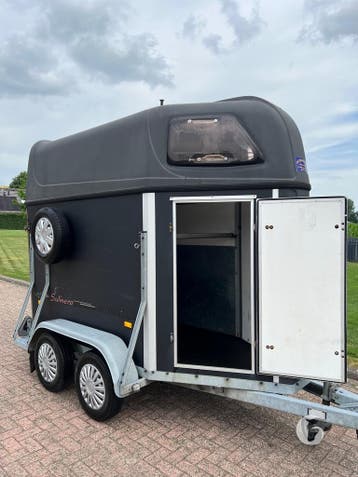 Leuke Hotra 1,5 Paards paardentrailer!, Ophalen, Zo goed als nieuw, 1½-paards trailer