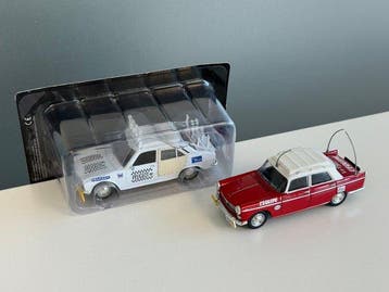 Norev + Altaya 1:43 - Modelauto (2) - Peugeot 404 LÉquipe, Nieuw