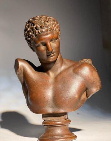 sculptuur, Bust of a young male - 15 cm - Koud