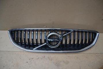 Volvo v40 Grille 31424328, Gebruikt, Voor, Ophalen of Verzenden, Volvo