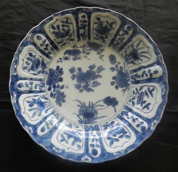 Schotel - Porselein - Kangxi 1662-1722