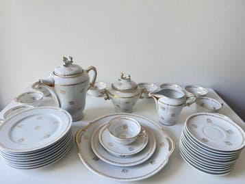 Limoges - Koffie- en theeservies - Porselein