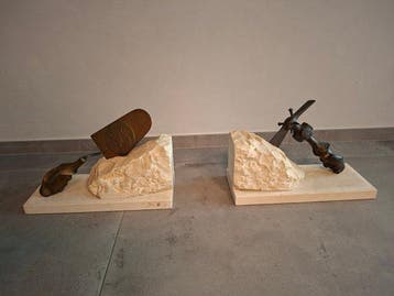 Edizioni dArte TREC - Amerigo Tot - sculptuur, Fermalibri