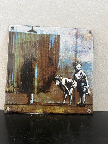 Emaille wandbord in Banksy stijl – kinderen met soldaat