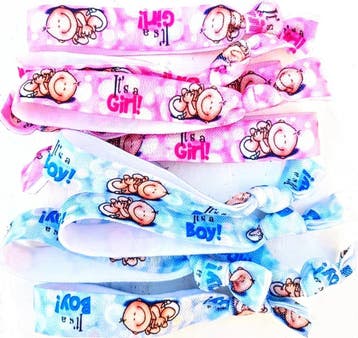 10 elastische gender reveal armbanden Its a Girl/Its a Boy, Verzenden, Nieuw, Feestartikel, Geboorte of Huwelijk