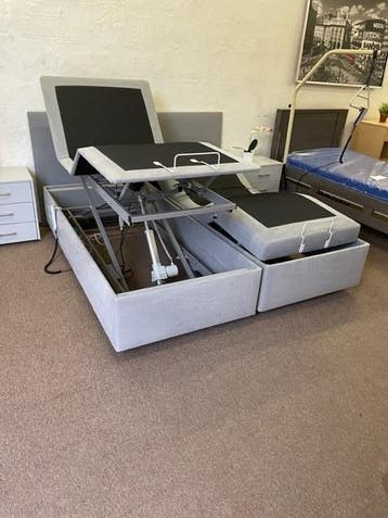 2 pers. Elektrisch Hoog Laag Bed Ziekenhuisbed Seniorenbed, Zo goed als nieuw