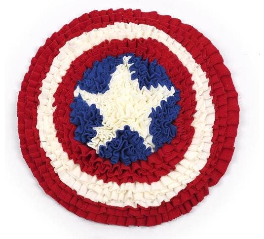 Snuffelmat Captain America 50cm (Hond, Snuffelmatten), Dieren en Toebehoren, Hondenspeelgoed, Nieuw, Ophalen of Verzenden