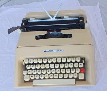 Mario Bellini - Olivetti, Lettera 35 - Typemachine -