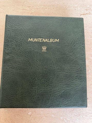 Nederland. Koningin Juliana en Koningin Beatrix. Mint Set
