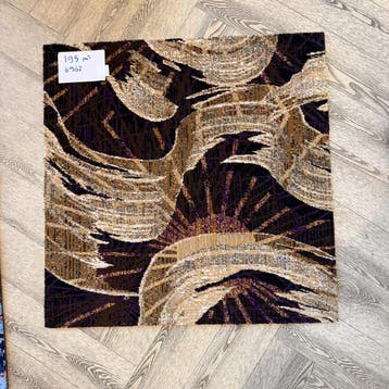 100% Wollen Project Tegels 100x100 cm - Nu €25 p/m², Ophalen, 50 tot 100 cm, Klassiek patroon met warme bruin- en goudtinten, Vierkant