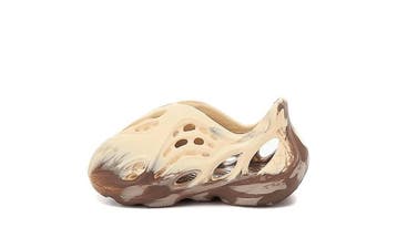 Yeezy Foam RNNR MX Cream Clay (Infant), Nieuw