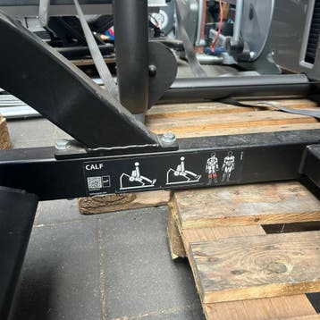 Technogym - Pure Strength -  Calf Press, Sport en Fitness, Fitnessapparatuur, Ophalen of Verzenden, Nieuw, Overige typen
