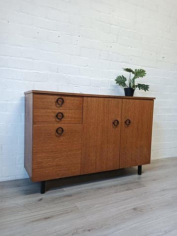 KAMA - Kast - Hout