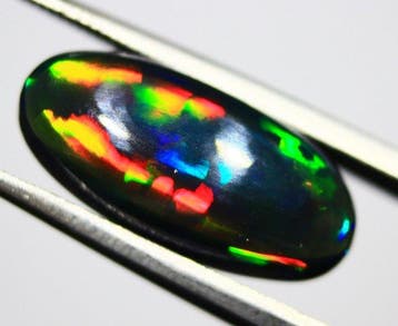 3,50 ct Natuurlijke Ethiopische Zwarte Opaal - Cabochon -