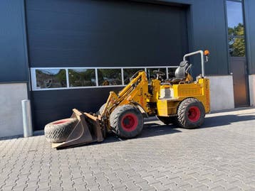 Veiling: Kniklader Knikmops 250 Diesel 36.4kW 2010, Ophalen, Wiellader of Shovel