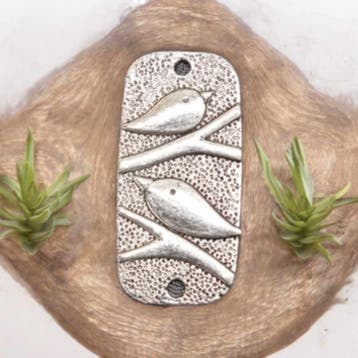 2 x Metalen tussenzetsel met vogels 38 x 19mm gaatjes 2mm..., Ophalen of Verzenden, Nieuw, Tussenstuk of Tussenkraal