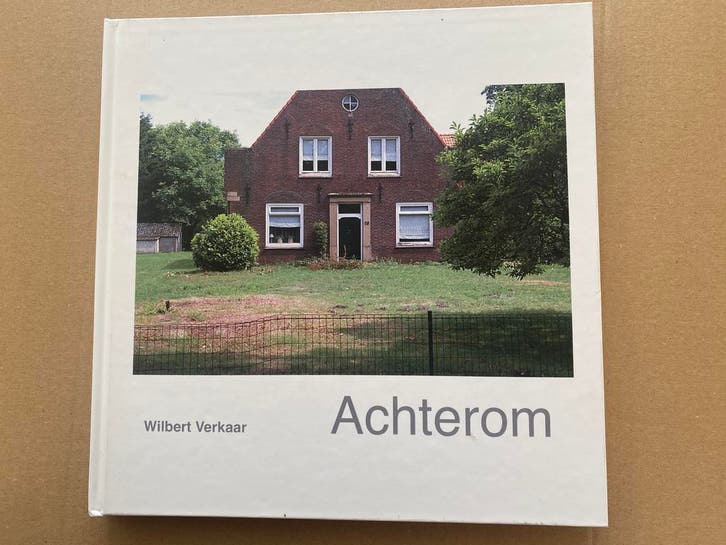 Fotoboek Achterom - Ongebruikte Brabantse Voordeuren, Boeken, Kunst en Cultuur | Fotografie en Design, Zo goed als nieuw, Ophalen of Verzenden
