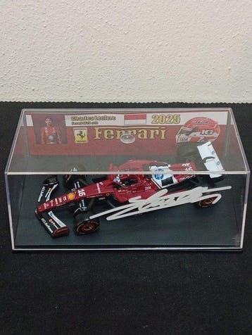 Ferrari - Charles Leclerc SF25 - 2025 - Schaal 1:43, Verzamelen, Automerken, Motoren en Formule 1, Nieuw