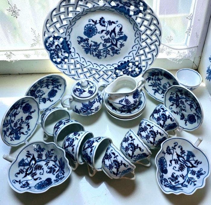 Blue Danube - Koffie- en theeservies - Porselein, Antiek en Kunst, Antiek | Meubels | Tafels