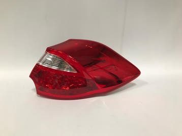 KIA CEED II LIFT 15-18 Hatchback rechter LED achterlicht 924, Verzenden, Gebruikt