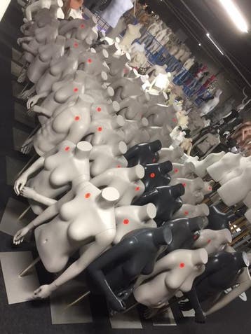 Heren en dames torsos op RVS poot
