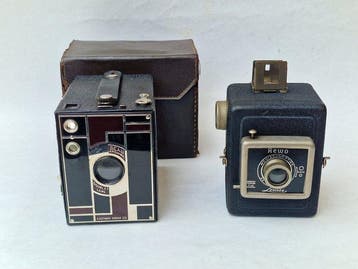 Kodak Beau Brownie & bonus Rewo louise Old Delft boxcamera,s, Nieuw