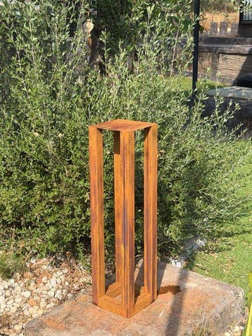 Ana Lucia B.M - Pedestal Exposición Corten - XL - No Reserve