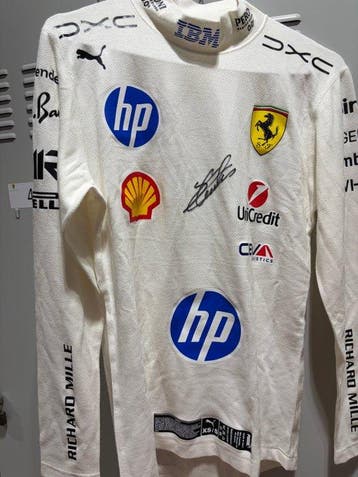 Ferrari - F1 - Charles Leclerc - 2026 - Nomex onderhemd, Verzamelen, Automerken, Motoren en Formule 1, Nieuw