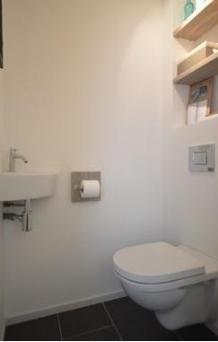 Te Huur Studio Breitnerlaan In Den Haag, 20 tot 35 m², Den Haag