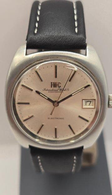IWC - Vintage Electronic Date - 2059832 - Heren - 1970-1979