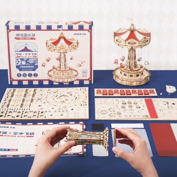 Robotime Zweefmolen Music Box Bouwpakket Knutselen Hobby..., Hobby en Vrije tijd, Verzenden, Nieuw