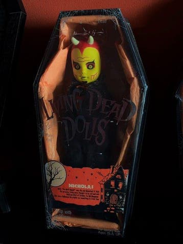 Mezco Toys - Speelgoed Globally Limited Edition Living Dead