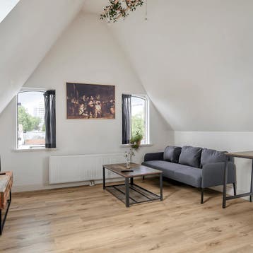 Appartement in Utrecht gevonden voor €1995,- pm, Huizen en Kamers, Huizen te huur, Utrecht-stad, Direct bij eigenaar, Appartement