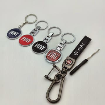 FIAT Autosleutelhanger met Logo - Stijlvolle Sleutelhanger v, Nieuw