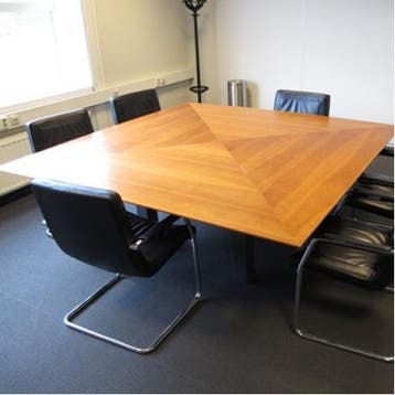 (MDK-105370) Knoll Internationale designstoel leder, Ophalen of Verzenden, Gebruikt