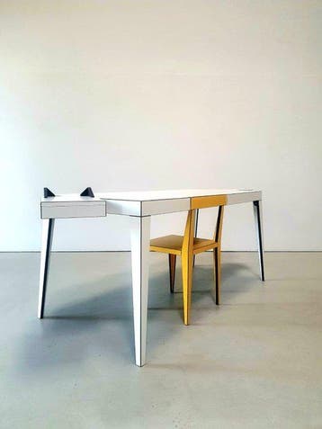 Design Schreibtisch Unikat - Kevin Krumnikl - Bureau - Hout