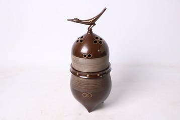 Sato Mitsuo - Brander - Brons - Vogel eindstuk cocon Koro