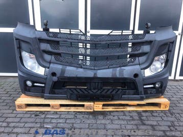 Bumper Mercedes Actros MP4 A 960 310 23 22, Ophalen, Gebruikt, Mercedes-Benz, Carrosserie en Plaatwerk